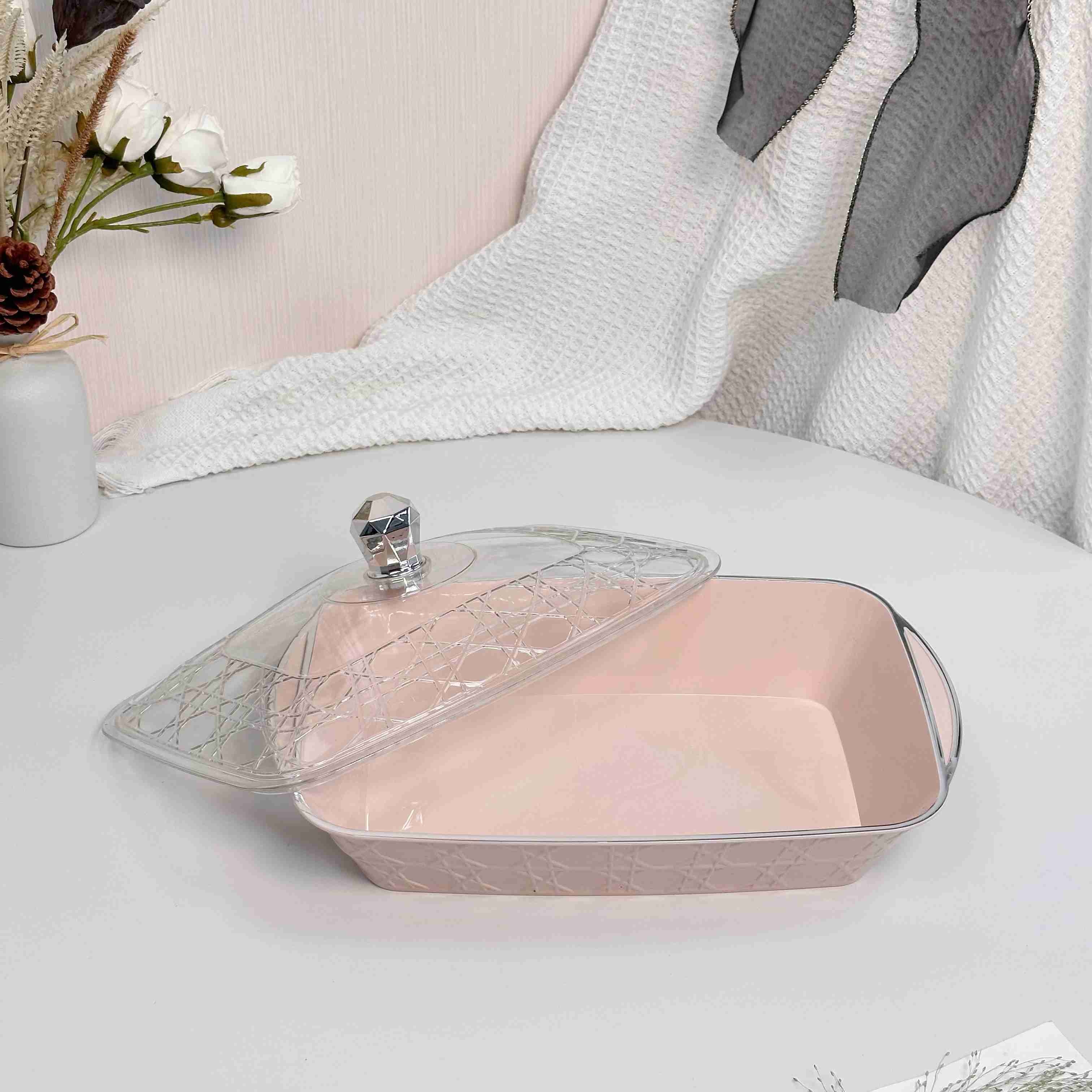 طبق تقديم للضيافة العائلية